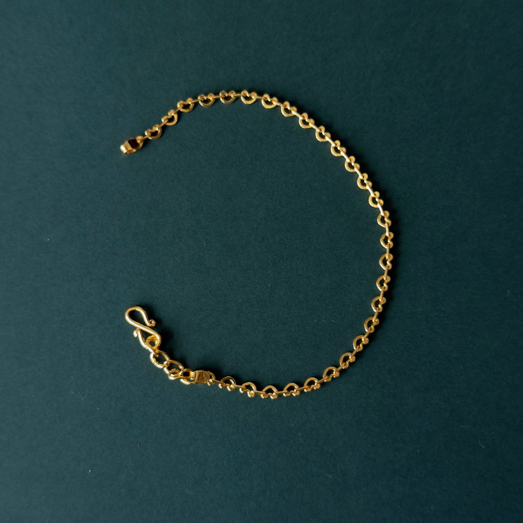 Gold Heart Link Chain Bracelet