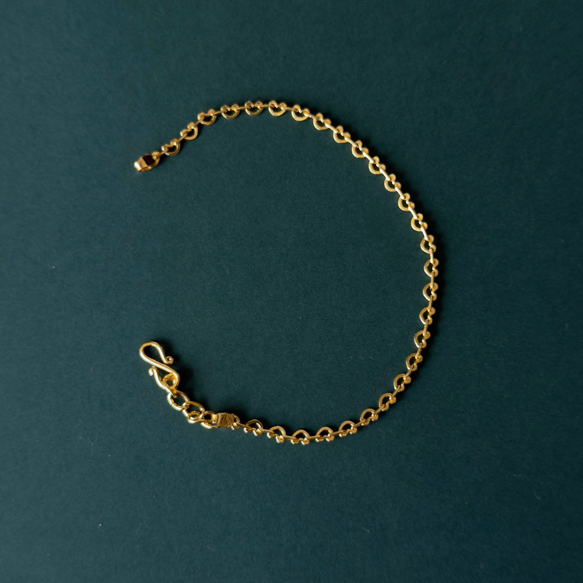 Gold Heart Link Chain Bracelet