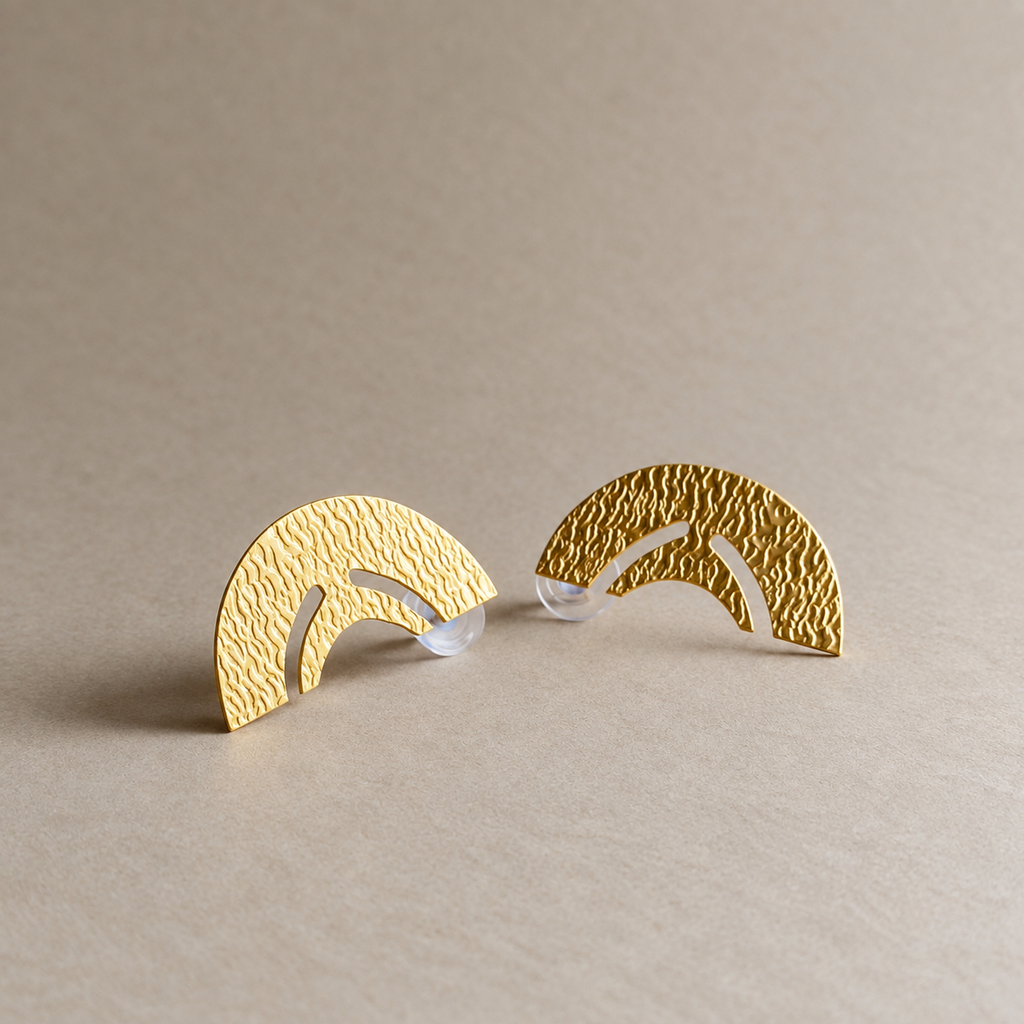 Hammered Arc Cut-Out Stud Earrings