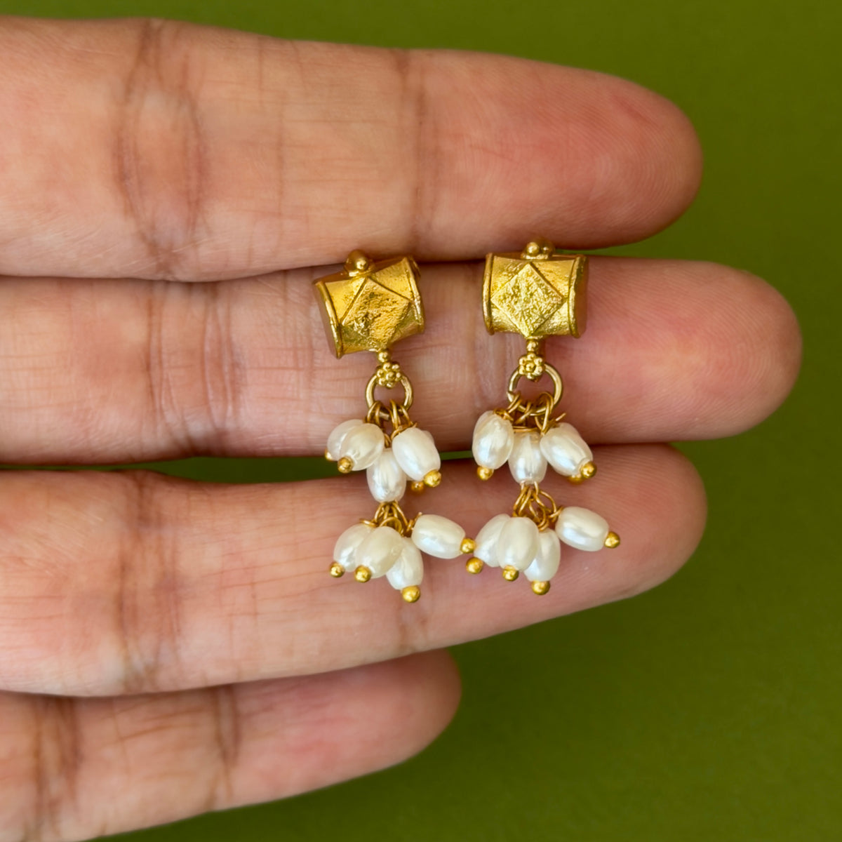 Gold-Tone Beaded Necklace and Earrings Set