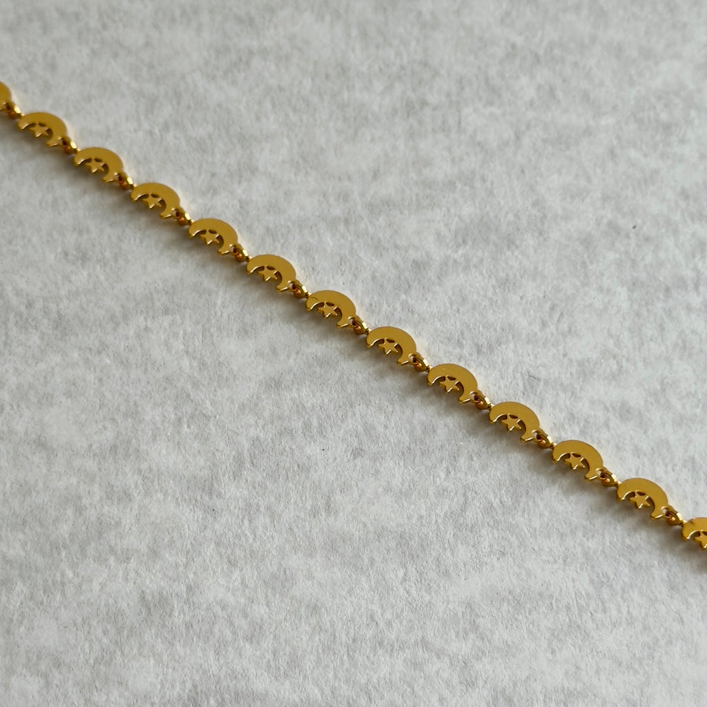 Crescent Moon & Star Chain Bracelet hi u