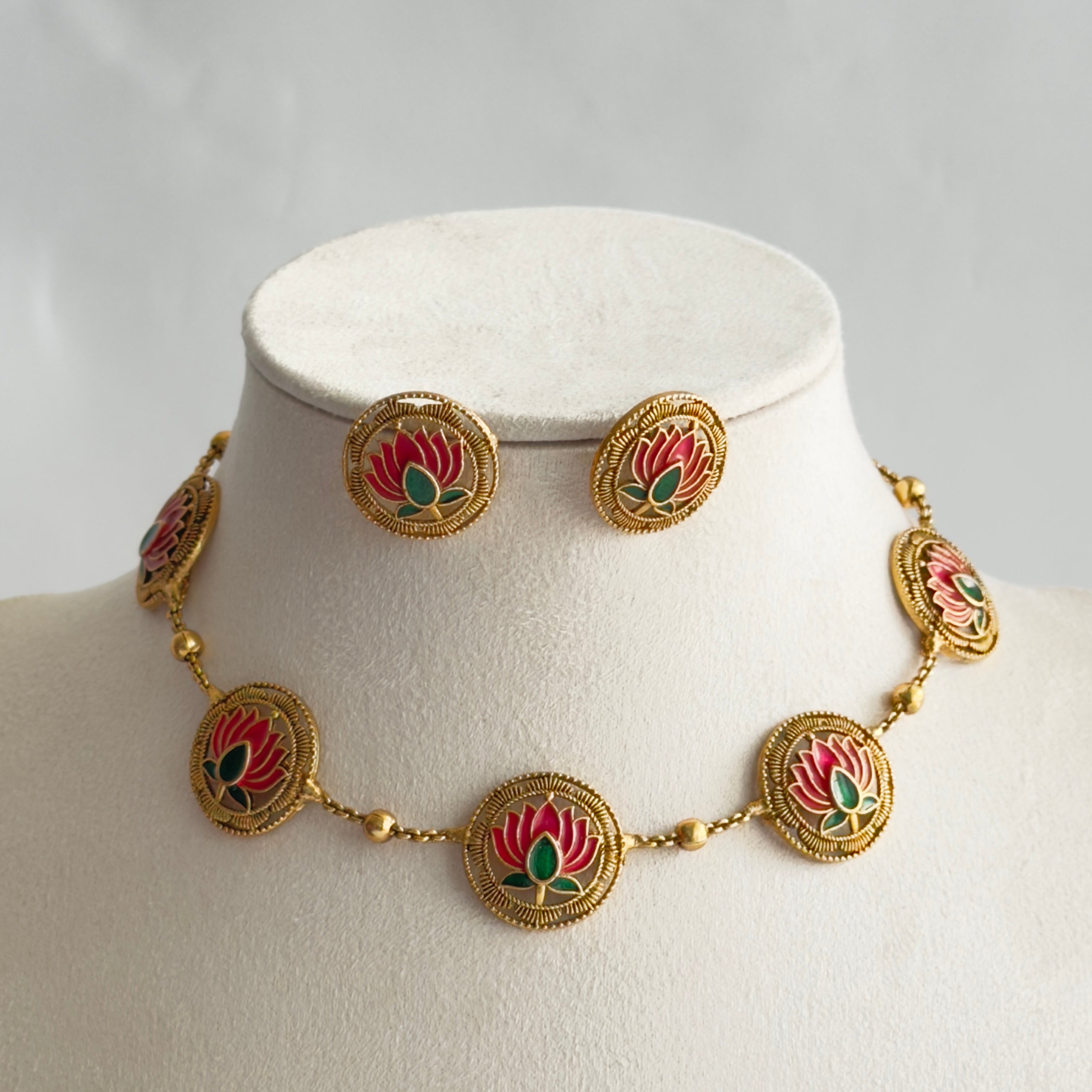 Lotus Medallion Necklace Set