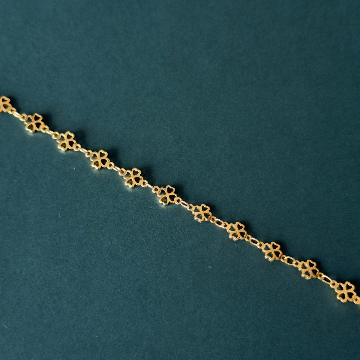 Gold Four-Leaf Clover Chain Bracelet